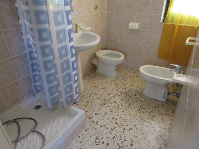 Image No.11-Maison de campagne de 6 chambres à vendre à Casalbordino