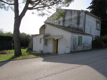 1 Bed Country Property for sale