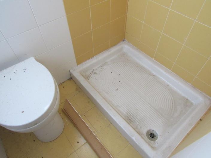 Image No.10-1 Bed Country Property for sale