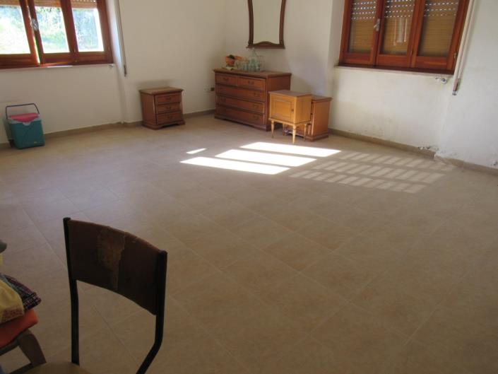 Image No.13-3 Bed Townhouse for sale