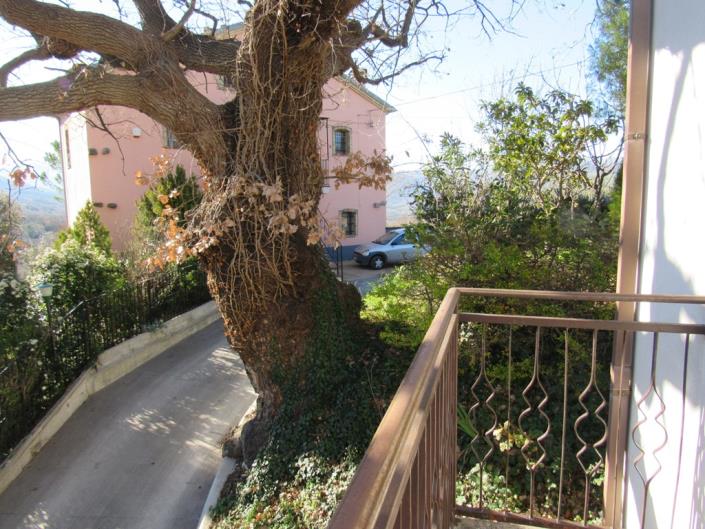 Image No.10-3 Bed Townhouse for sale