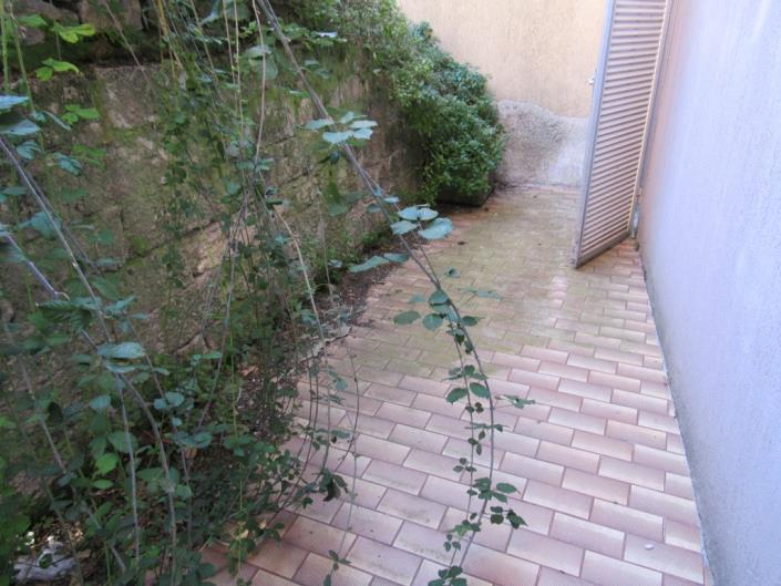 Image No.6-2 Bed Townhouse for sale