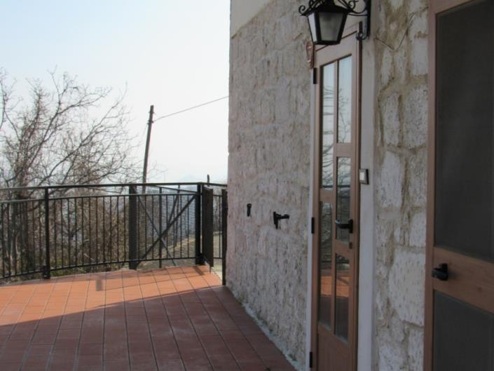 Image No.12-5 Bed Townhouse for sale