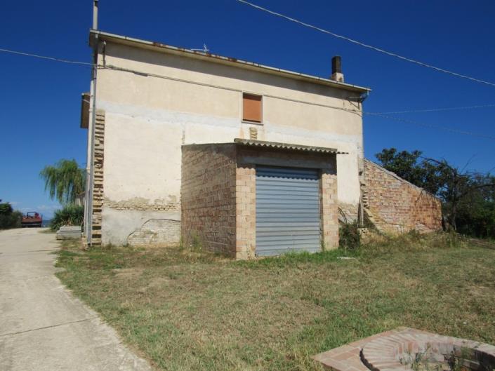 Image No.5-6 Bed Farmhouse for sale