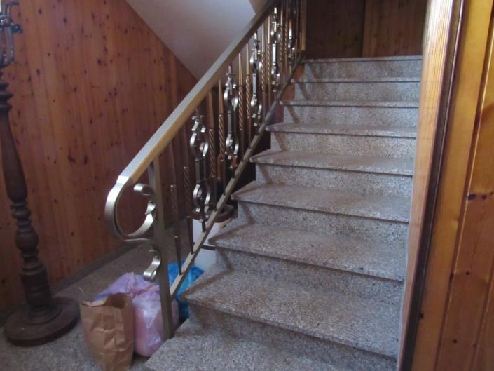 Image No.7-6 Bed Farmhouse for sale