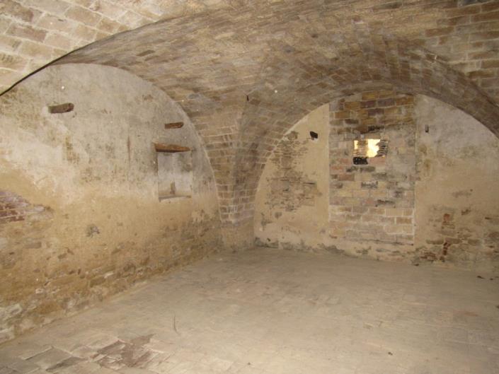 Image No.11-3 Bed Townhouse for sale