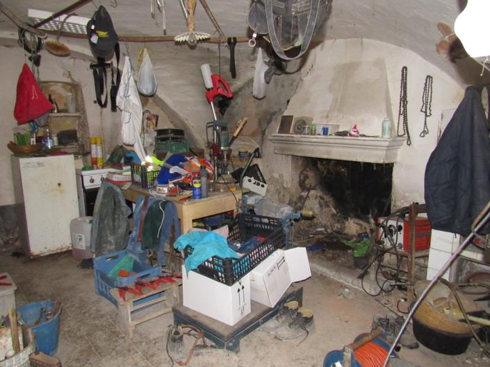 Image No.11-2 Bed Country House for sale