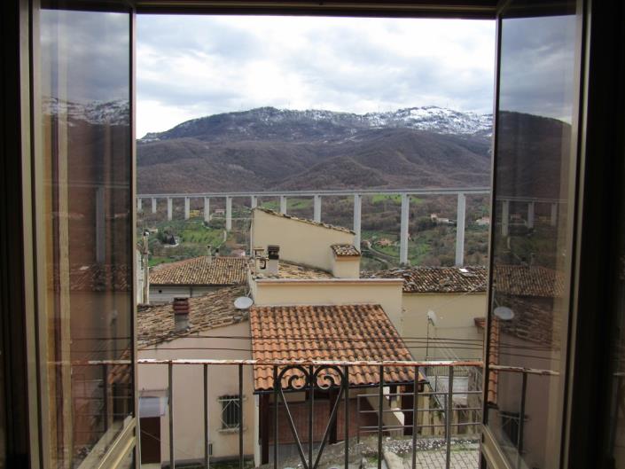 Image No.10-3 Bed Townhouse for sale