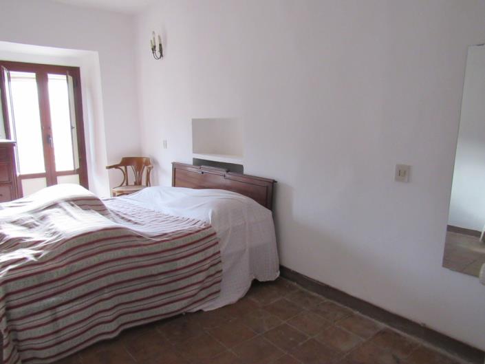 Image No.10-4 Bed Townhouse for sale