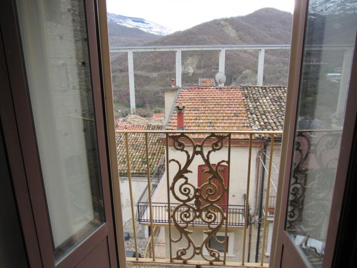 Image No.11-4 Bed Townhouse for sale