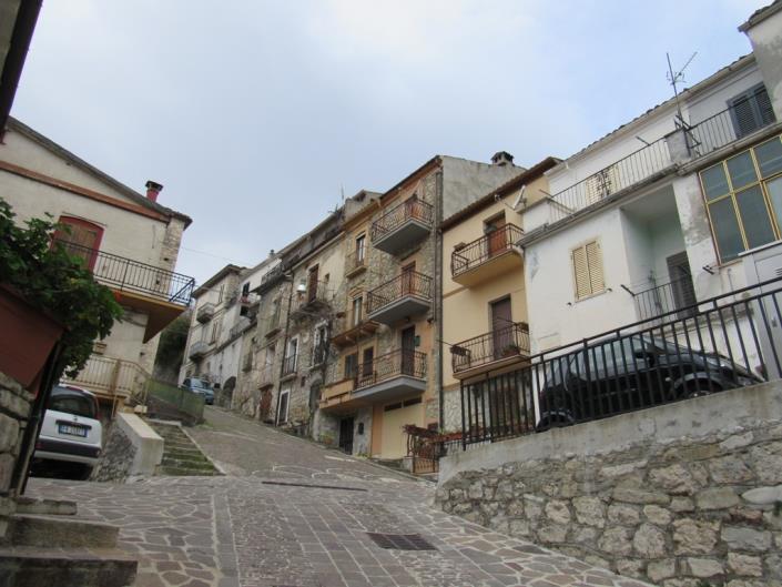 Image No.13-4 Bed Townhouse for sale