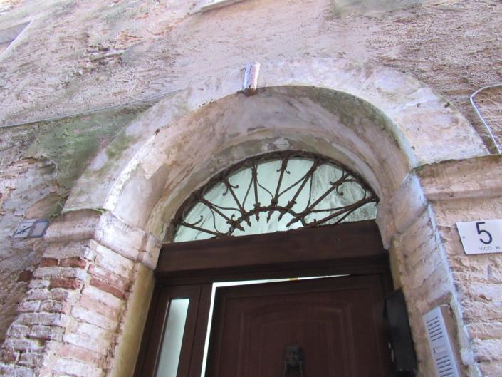 Image No.4-6 Bed Townhouse for sale