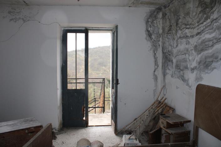 Image No.13-10 Bed Farmhouse for sale