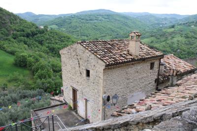 1 - Roccascalegna, Maison de ville