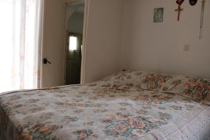 Image No.9-2 Bed Townhouse for sale