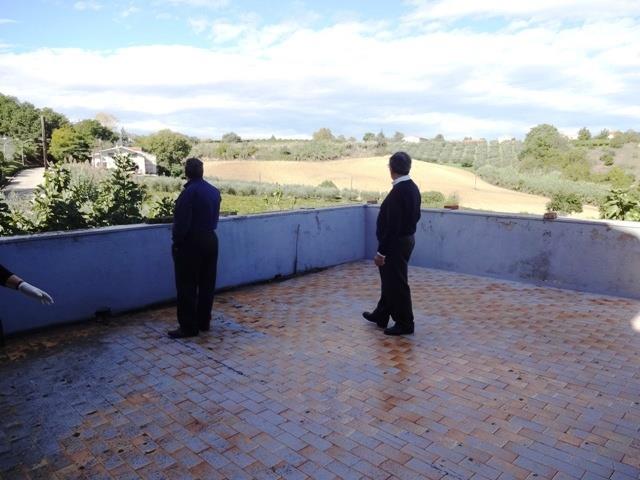 Image No.5-Maison de campagne de 8 chambres à vendre à Casalbordino