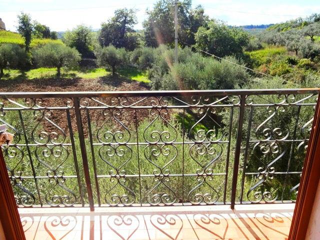 Image No.6-Maison de campagne de 8 chambres à vendre à Casalbordino