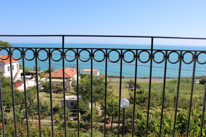 Image No.14-Propriété de pays de 8 chambres à vendre à Torino di Sangro