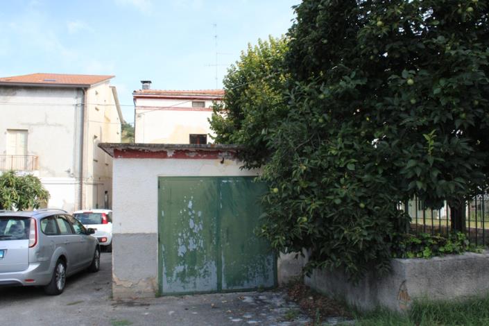 Image No.3-2 Bed Country House for sale