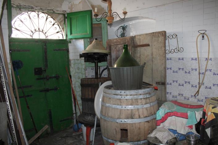 Image No.8-2 Bed Country House for sale