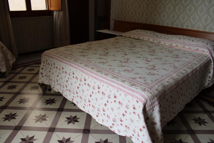 Image No.13-2 Bed Country House for sale