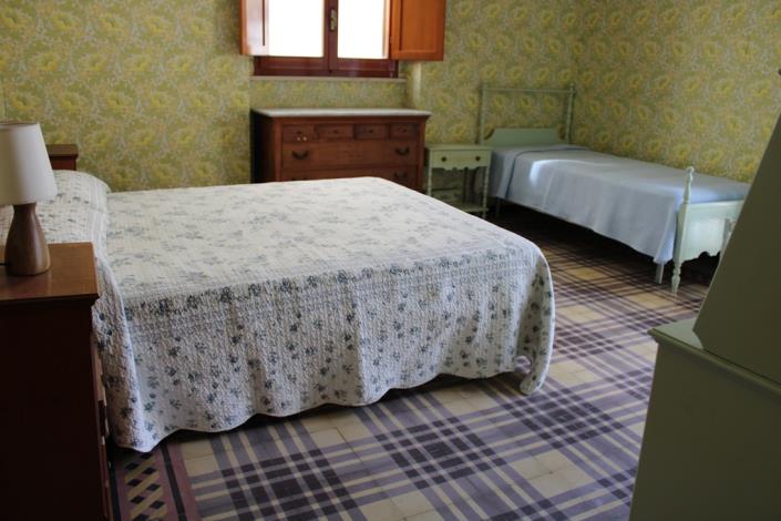 Image No.18-2 Bed Country House for sale