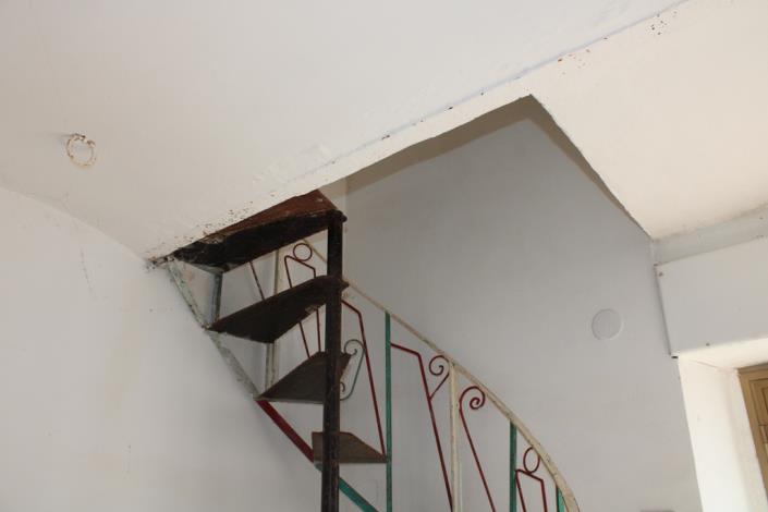 Image No.10-1 Bed Townhouse for sale