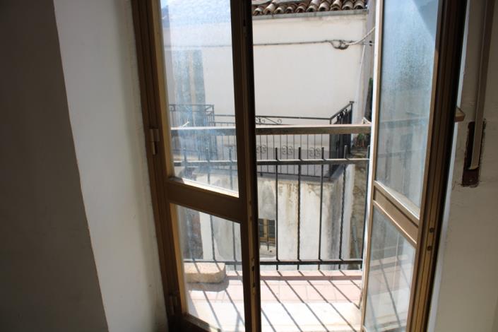 Image No.8-1 Bed Townhouse for sale