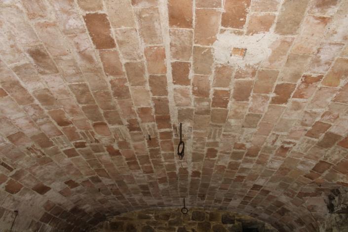 Image No.2-2 Bed Townhouse for sale