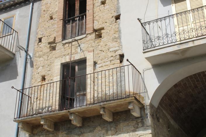 Image No.16-2 Bed Townhouse for sale