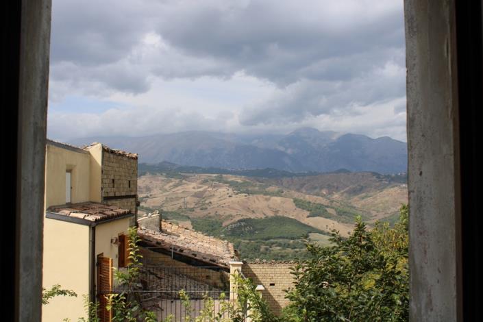 Image No.2-2 Bed Townhouse for sale