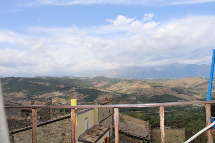 Image No.7-2 Bed Townhouse for sale