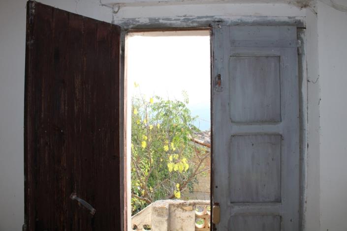 Image No.10-3 Bed Country House for sale