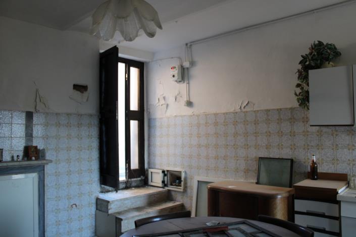 Image No.9-2 Bed Townhouse for sale