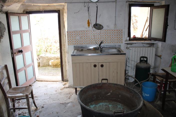 Image No.25-2 Bed Townhouse for sale