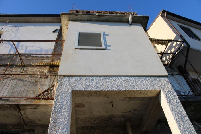 Image No.28-2 Bed Townhouse for sale