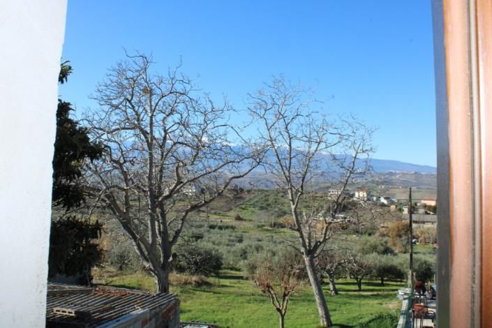 Image No.19-3 Bed Townhouse for sale