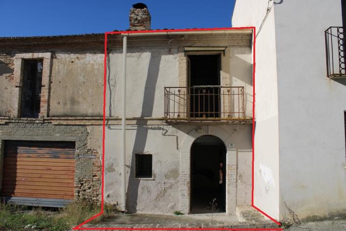 Image No.16-2 Bed Townhouse for sale