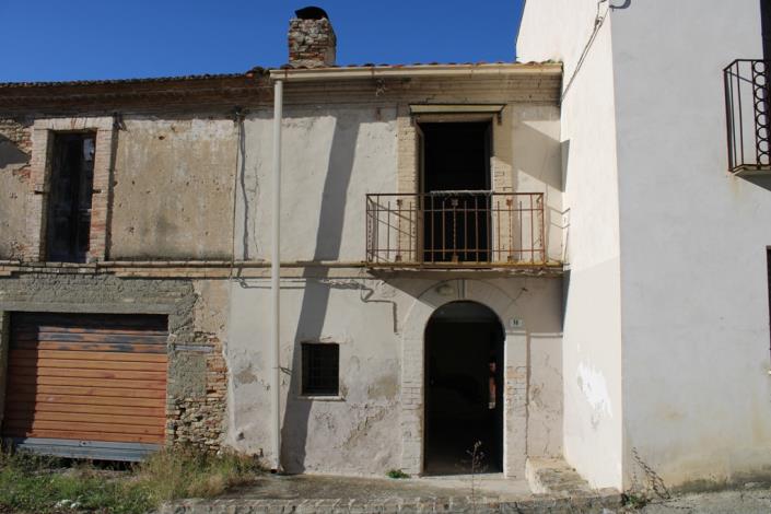 Image No.13-2 Bed Townhouse for sale