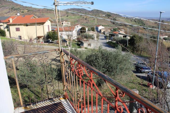 Image No.13-4 Bed Country House for sale