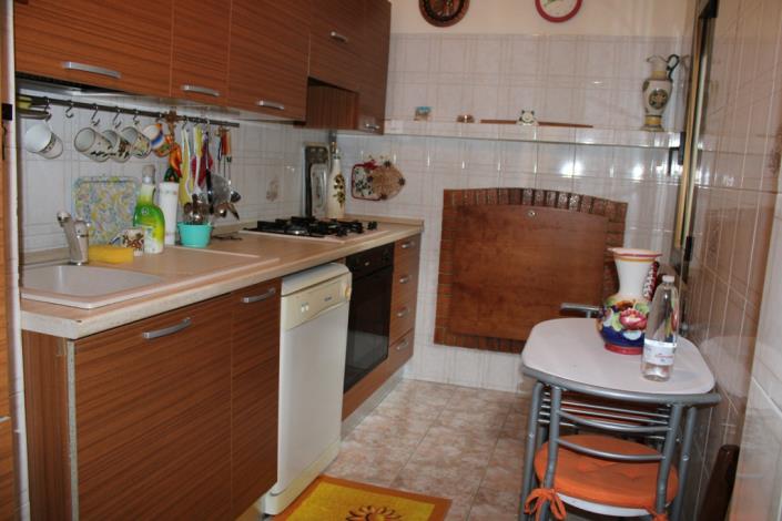 Image No.8-3 Bed House for sale