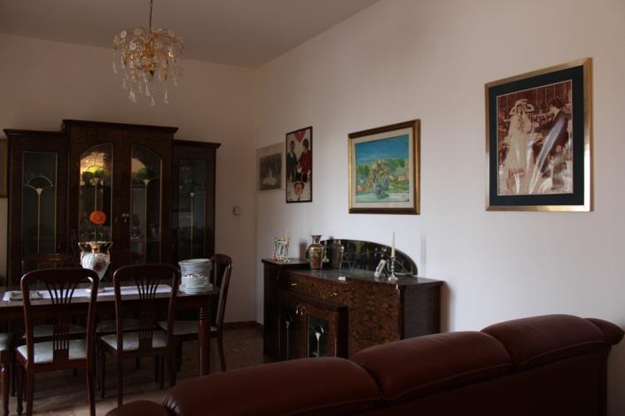 Image No.11-3 Bed House for sale