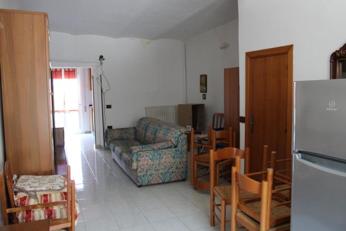 Image No.4-4 Bed Townhouse for sale