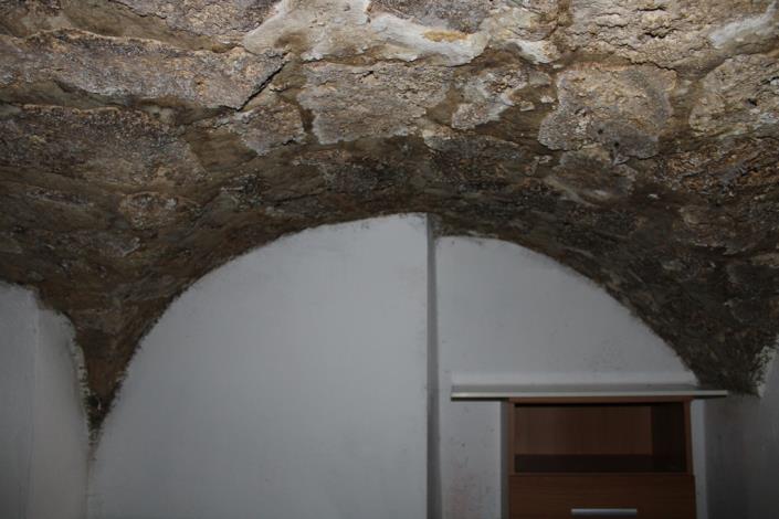 Image No.21-2 Bed Townhouse for sale