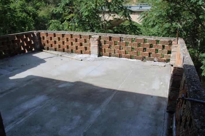 Image No.5-2 Bed Country House for sale