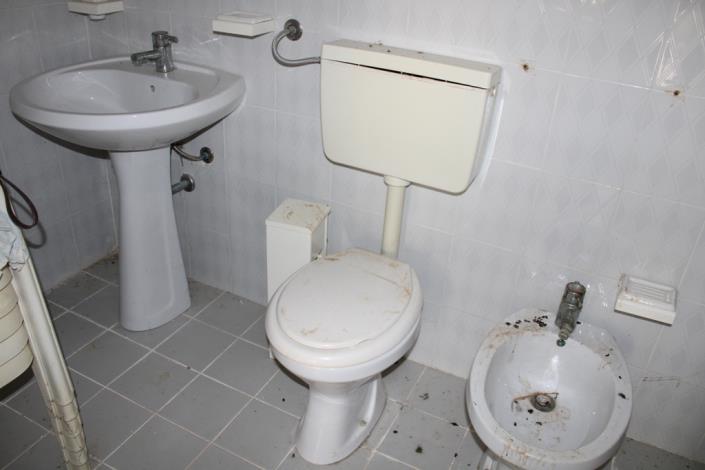 Image No.11-2 Bed Country House for sale