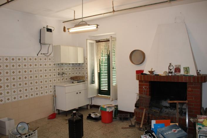 Image No.24-5 Bed Townhouse for sale