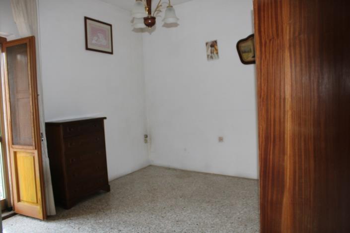 Image No.12-3 Bed Country House for sale