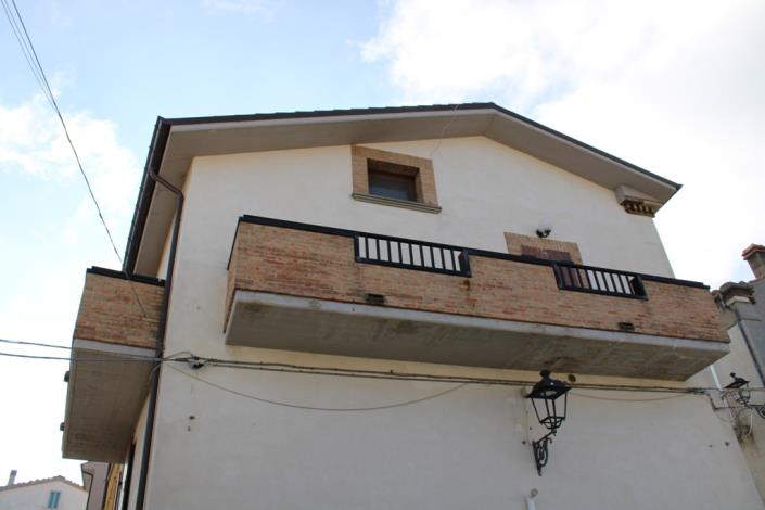 Image No.6-3 Bed Townhouse for sale