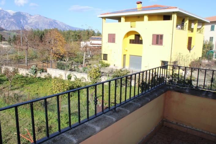 Image No.20-5 Bed Villa / Detached for sale